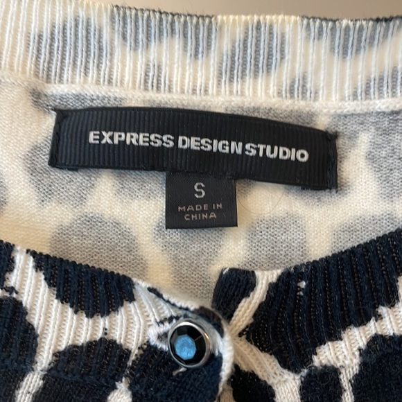 Express Leopard Cardigans - Picture 3 of 3